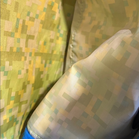 Reebok Men's Backpack in Blue and Neon Yellow - Picture 2 of 12